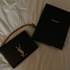 NWOT. Ysl crossbody bag Cassandra Yves Saint Laurent